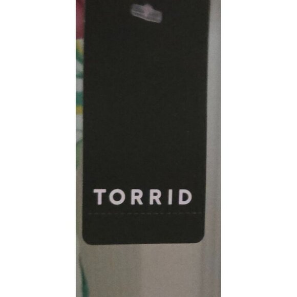 Torrid Tropical Palm Leaves Fitted Foxy Cami Tank Top size 2X 18-20 - Picture 4 of 8